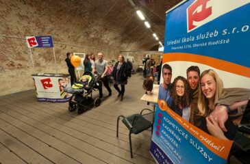 Festival Tradice a řemesla na Slovácku expozice aranžérek, kosmetiček, kadeřnic