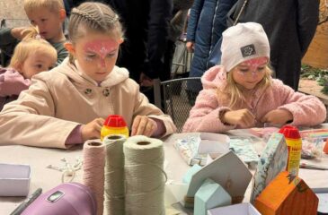 Tradice a řemesla na Slovácku - kosmetičky, kadeřnice, aranžérky v akci.