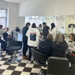 Projektový den v kadeřnictví - prodlužování vlasů.